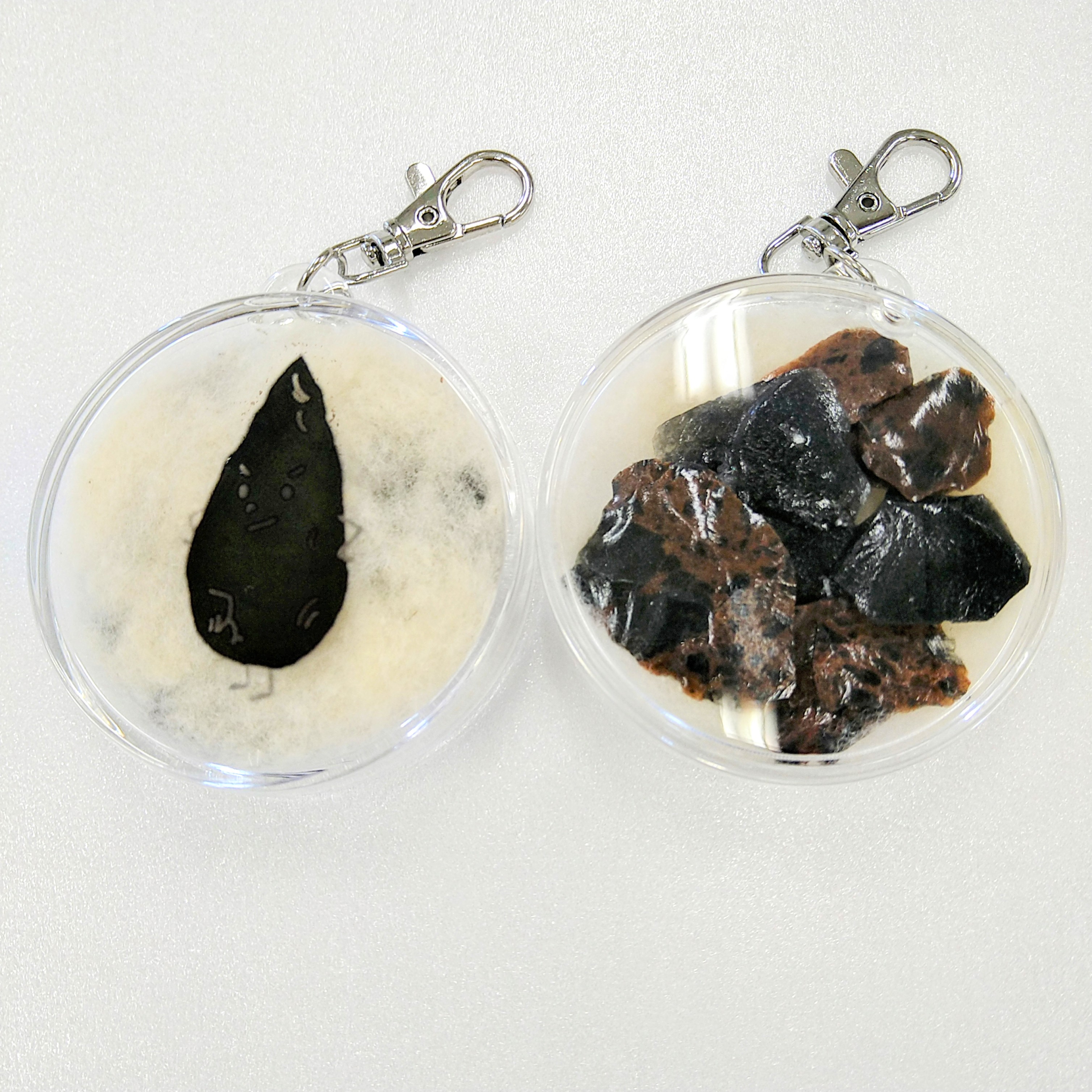 黒曜石キーホルダーづくり体験